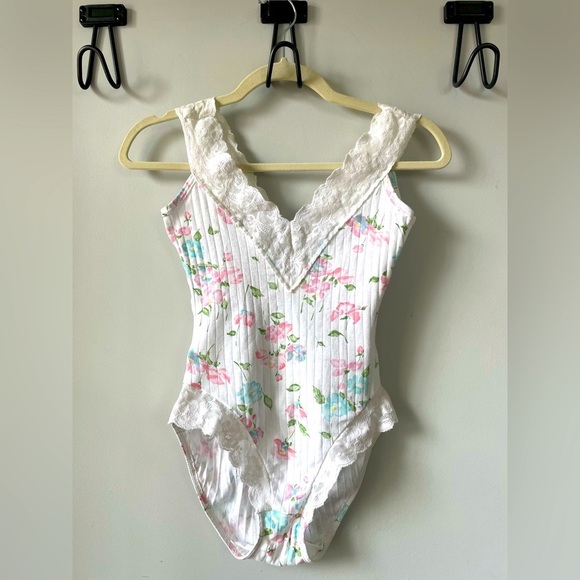 Vintage Other - Vintage, Medium, Made in USA, rubbed floral lace trim bodysuit washed and clean!